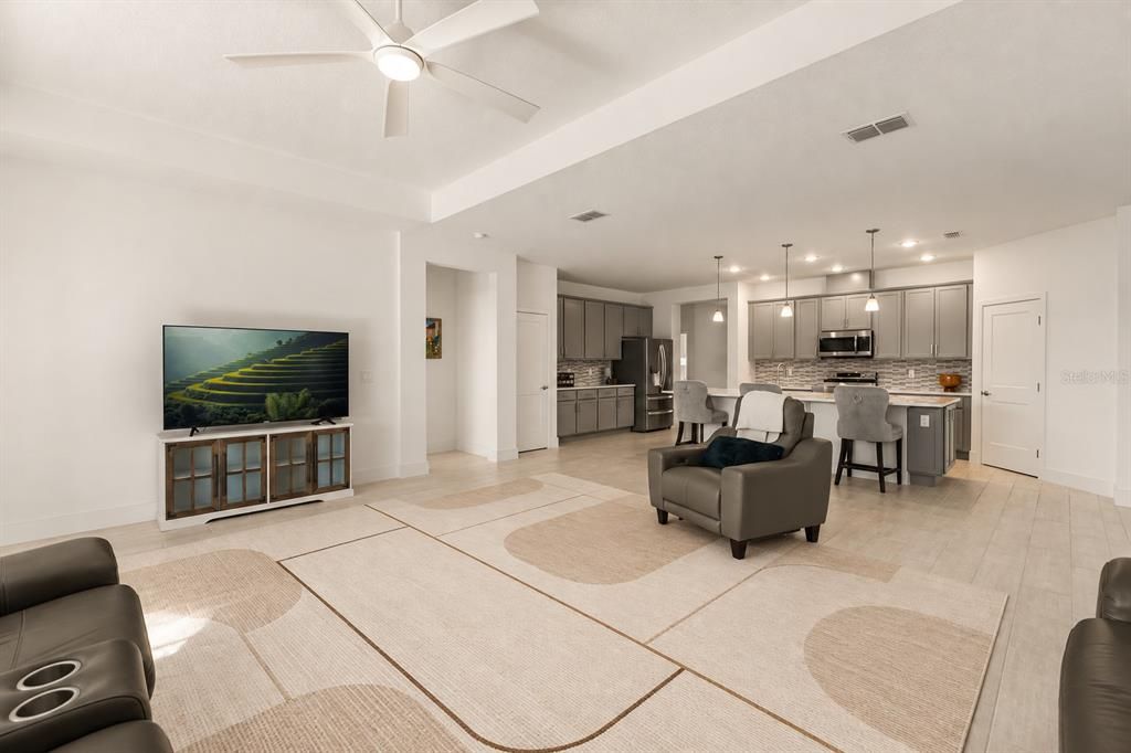 For Sale: $539,000 (3 beds, 3 baths, 2292 Square Feet)