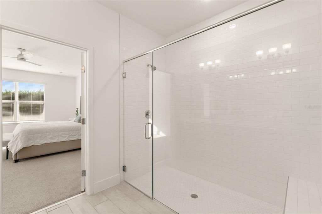 For Sale: $539,000 (3 beds, 3 baths, 2292 Square Feet)