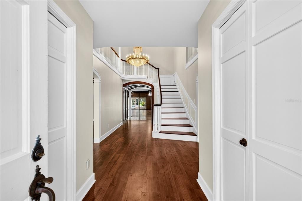 For Sale: $1,995,000 (5 beds, 4 baths, 12084 Square Feet)