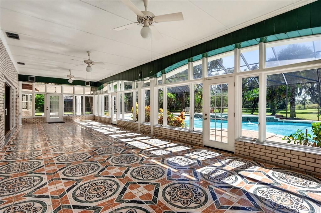 For Sale: $1,995,000 (5 beds, 4 baths, 12084 Square Feet)