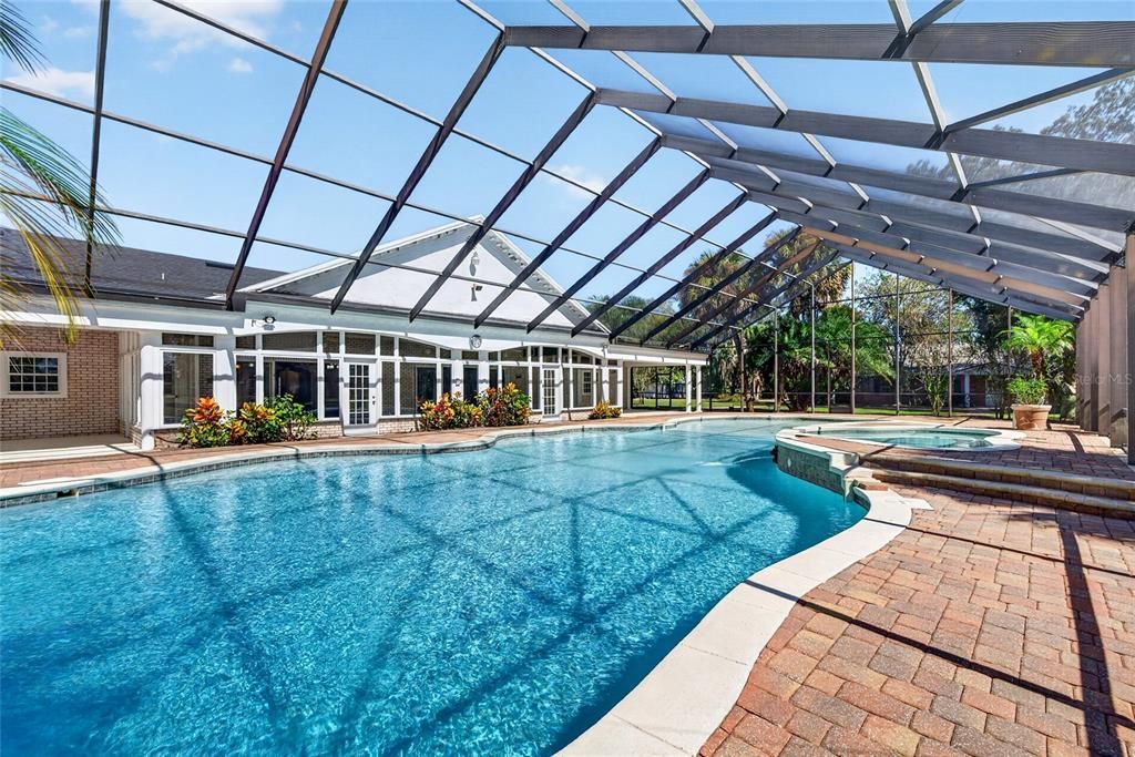 For Sale: $1,995,000 (5 beds, 4 baths, 12084 Square Feet)