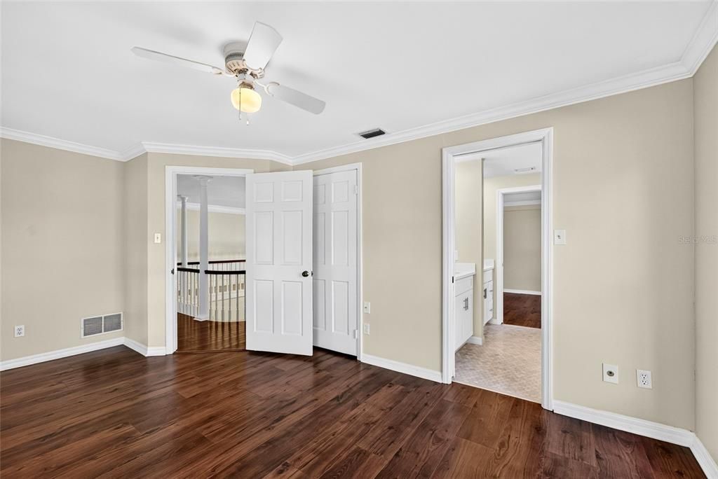 For Sale: $1,995,000 (5 beds, 4 baths, 12084 Square Feet)
