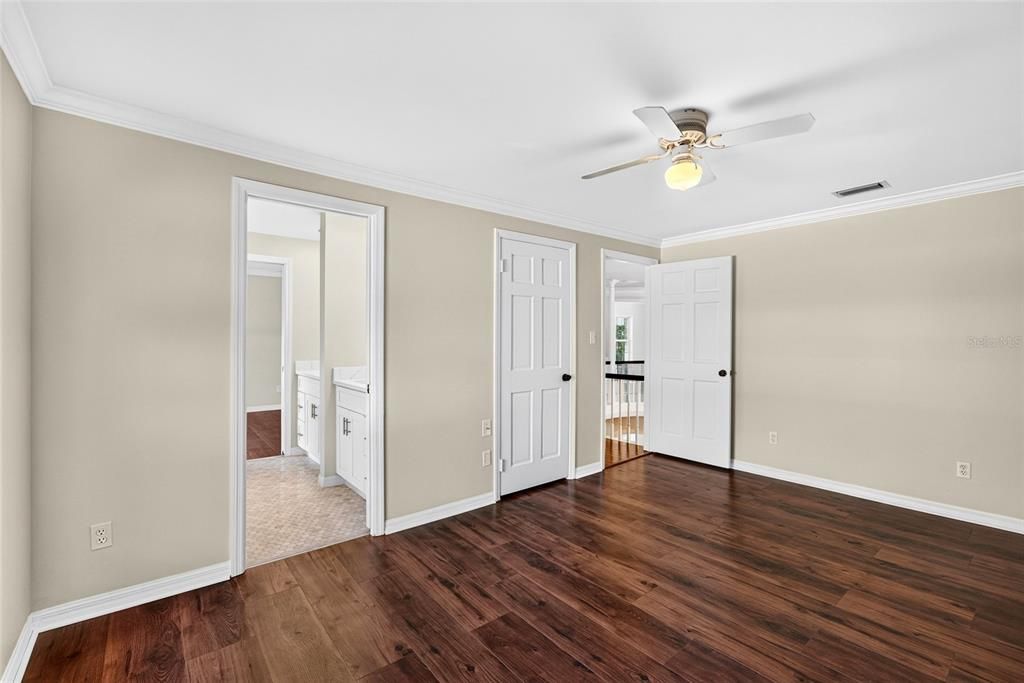 For Sale: $1,995,000 (5 beds, 4 baths, 12084 Square Feet)