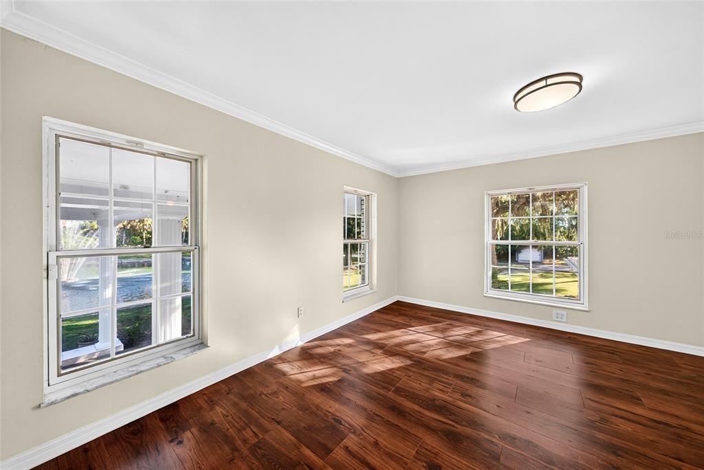 For Sale: $1,995,000 (5 beds, 4 baths, 12084 Square Feet)