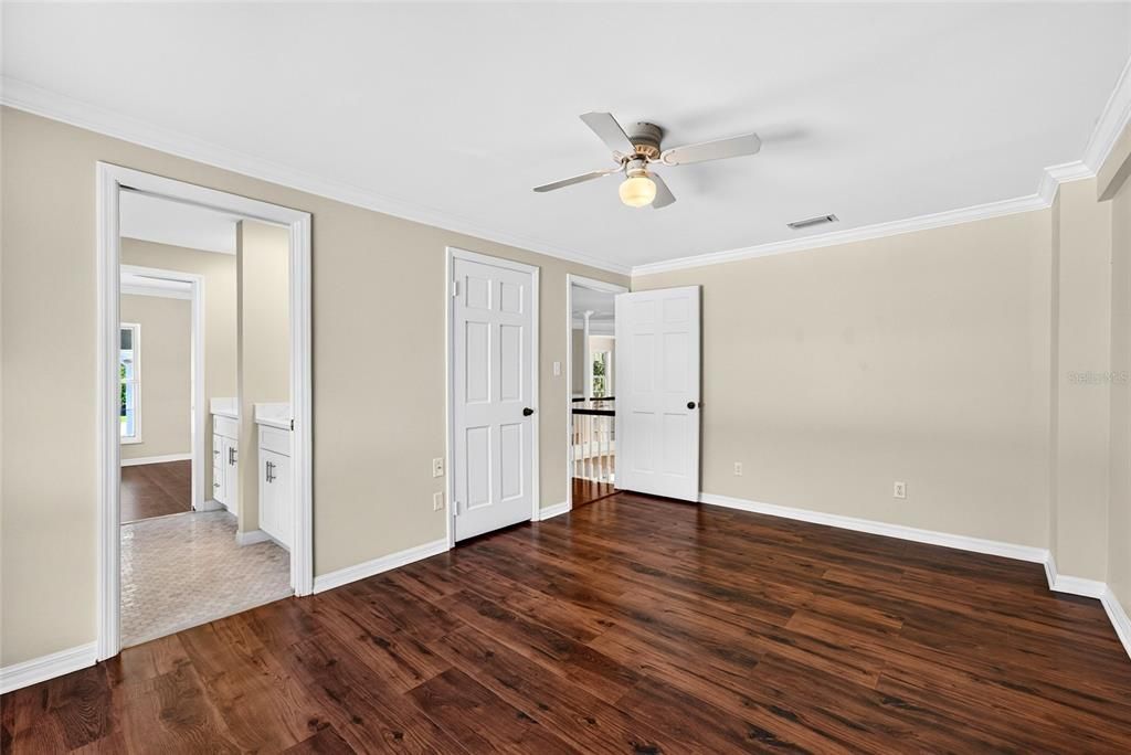 For Sale: $1,995,000 (5 beds, 4 baths, 12084 Square Feet)