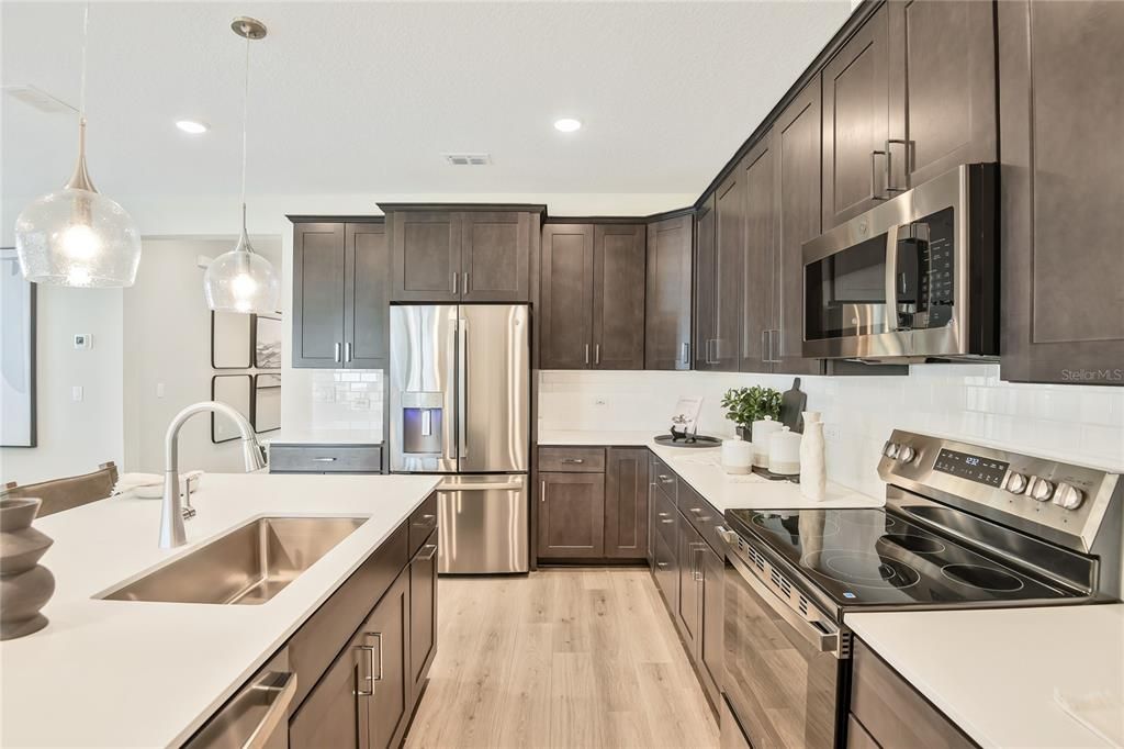 For Sale: $382,997 (4 beds, 3 baths, 2070 Square Feet)
