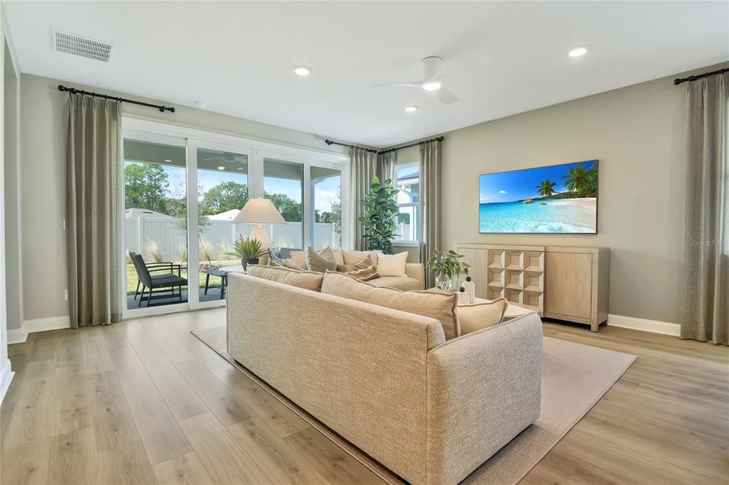 For Sale: $382,997 (4 beds, 3 baths, 2070 Square Feet)
