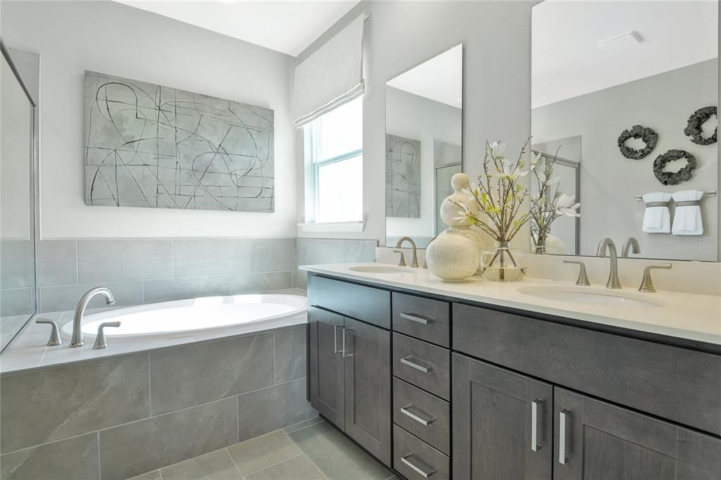 For Sale: $382,997 (4 beds, 3 baths, 2070 Square Feet)