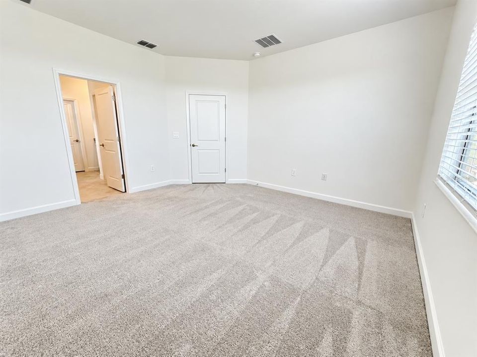 For Rent: $2,800 (2 beds, 2 baths, 1557 Square Feet)