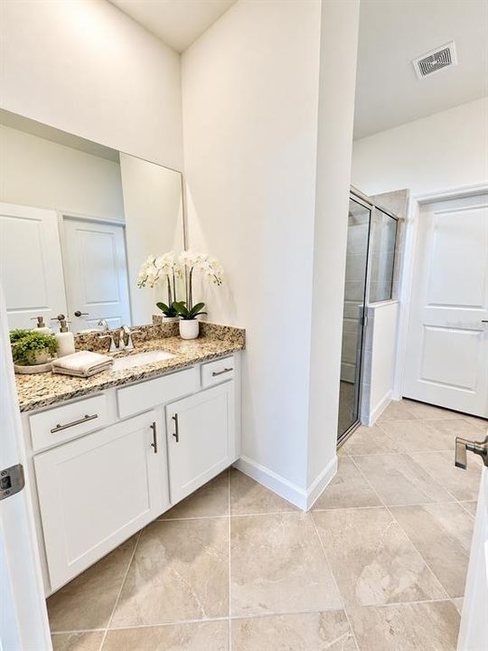 For Rent: $2,800 (2 beds, 2 baths, 1557 Square Feet)