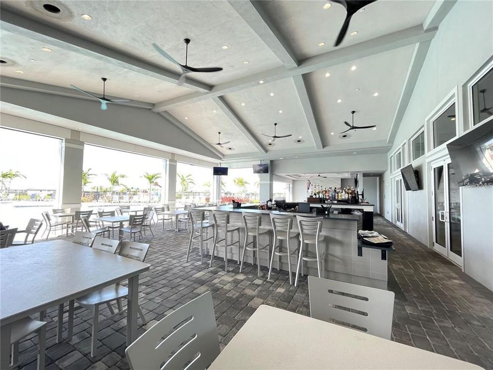For Rent: $2,800 (2 beds, 2 baths, 1557 Square Feet)