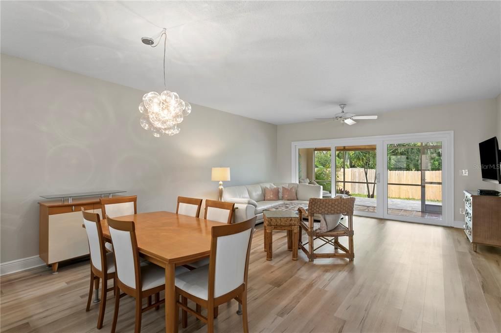 For Sale: $410,000 (2 beds, 2 baths, 1235 Square Feet)