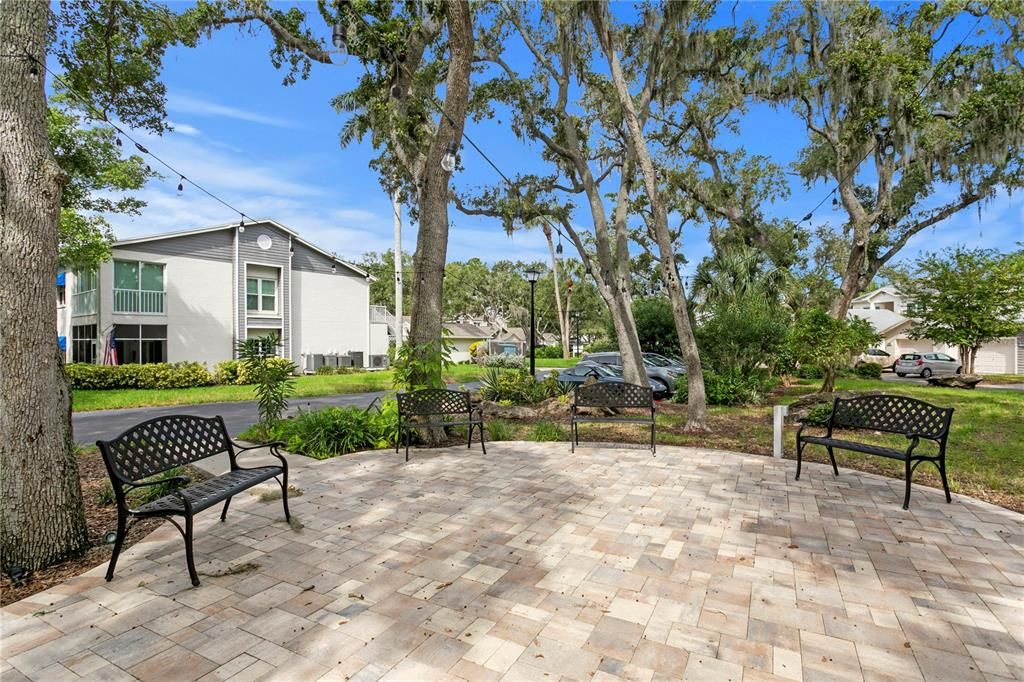 For Sale: $410,000 (2 beds, 2 baths, 1235 Square Feet)