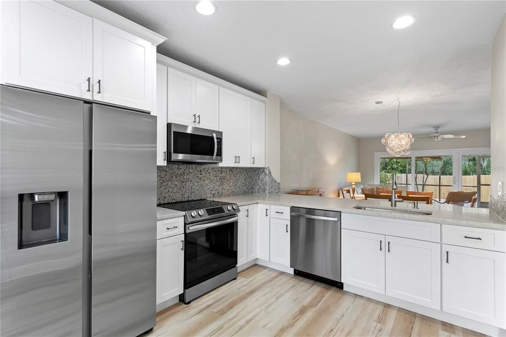 For Sale: $410,000 (2 beds, 2 baths, 1235 Square Feet)