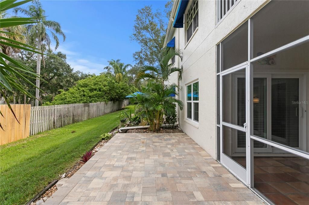 For Sale: $410,000 (2 beds, 2 baths, 1235 Square Feet)