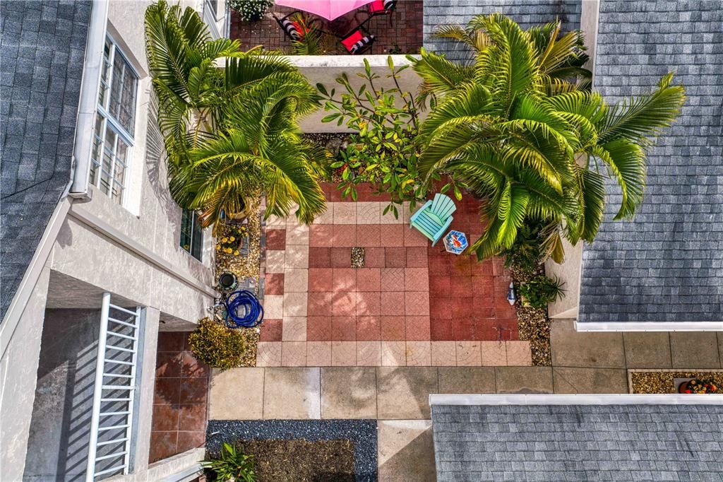 For Sale: $410,000 (2 beds, 2 baths, 1235 Square Feet)