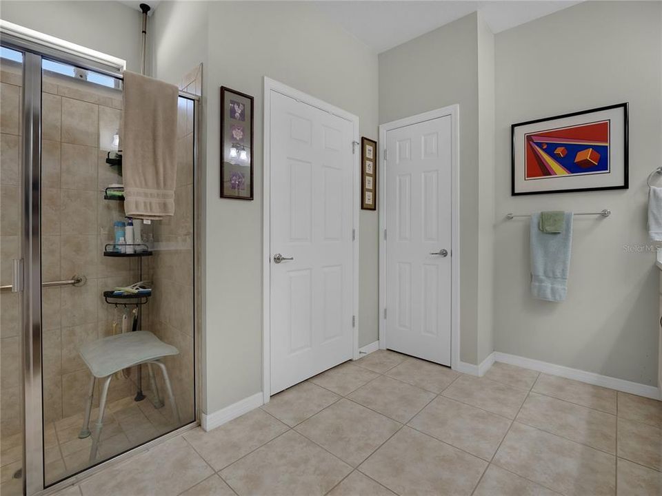 For Sale: $386,000 (2 beds, 2 baths, 2147 Square Feet)