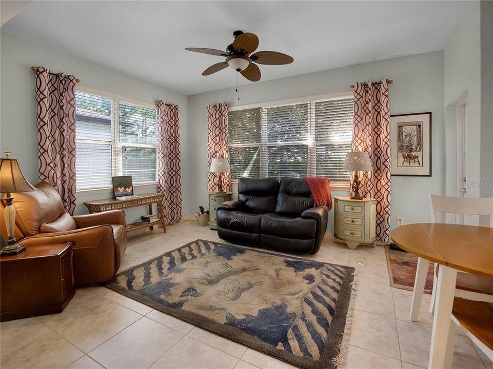 For Sale: $386,000 (2 beds, 2 baths, 2147 Square Feet)