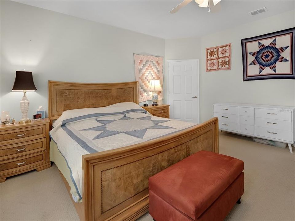 For Sale: $386,000 (2 beds, 2 baths, 2147 Square Feet)