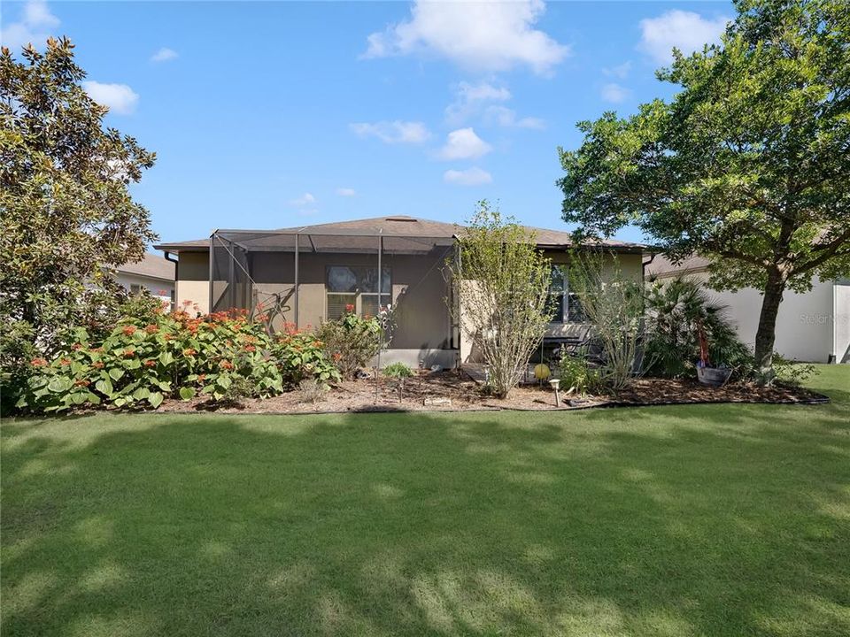 For Sale: $386,000 (2 beds, 2 baths, 2147 Square Feet)