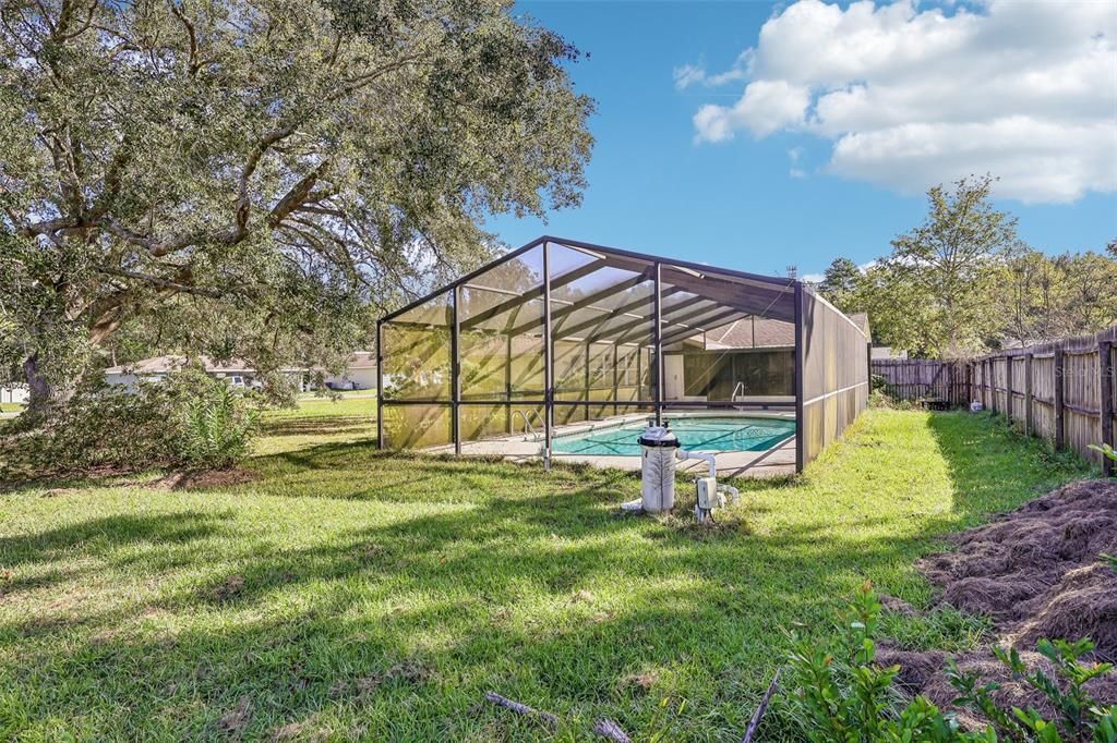 For Sale: $220,000 (2 beds, 1 baths, 1182 Square Feet)