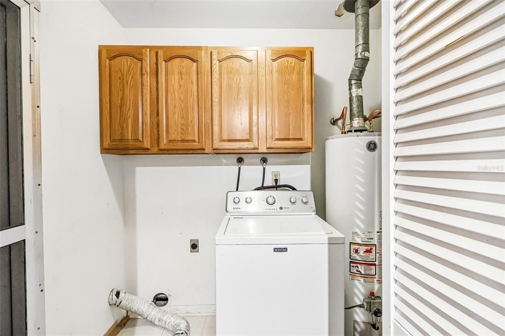 For Sale: $220,000 (2 beds, 1 baths, 1182 Square Feet)