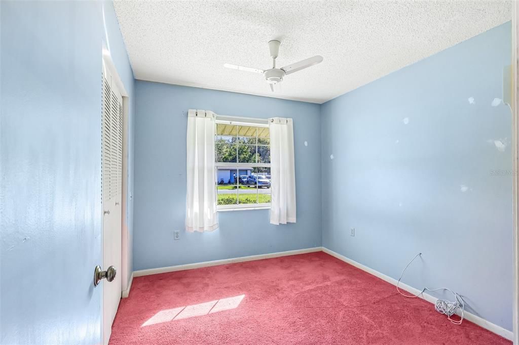 For Sale: $220,000 (2 beds, 1 baths, 1182 Square Feet)