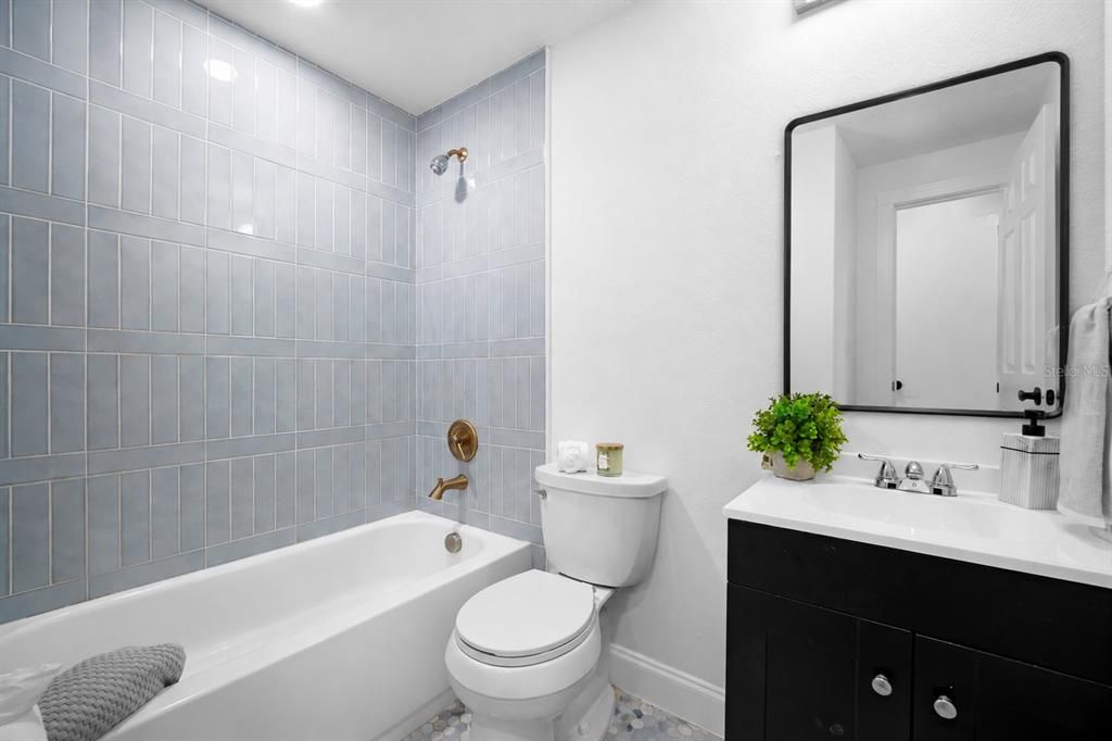 На продажу: $369,500 (3 спален, 2 ванн, 1542 Квадратных фут)