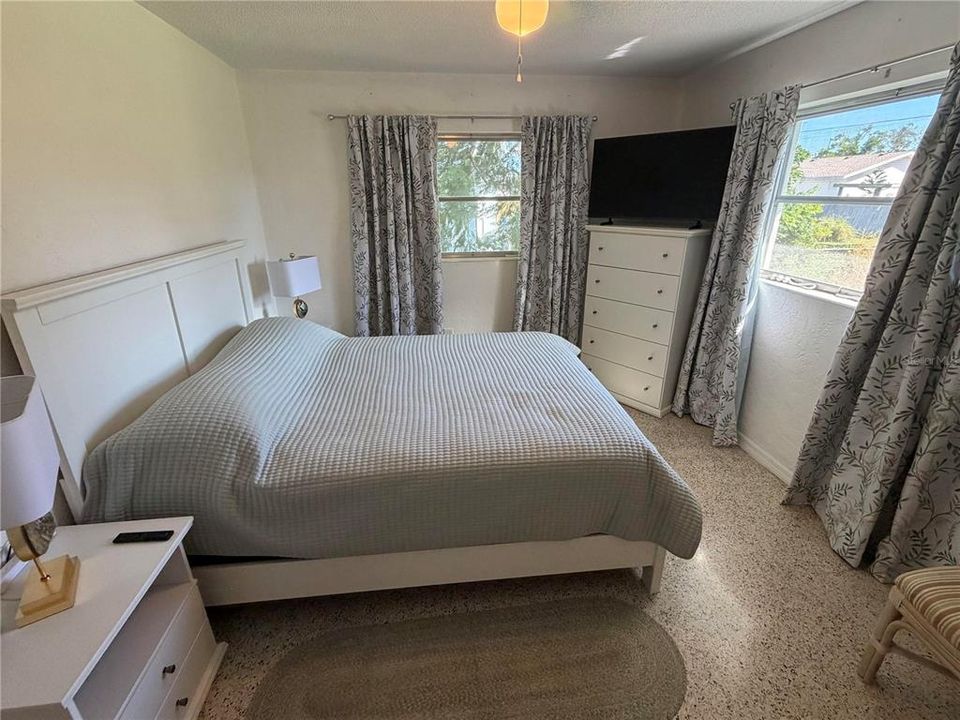 В аренду: $4,000 (3 спален, 2 ванн, 1436 Квадратных фут)