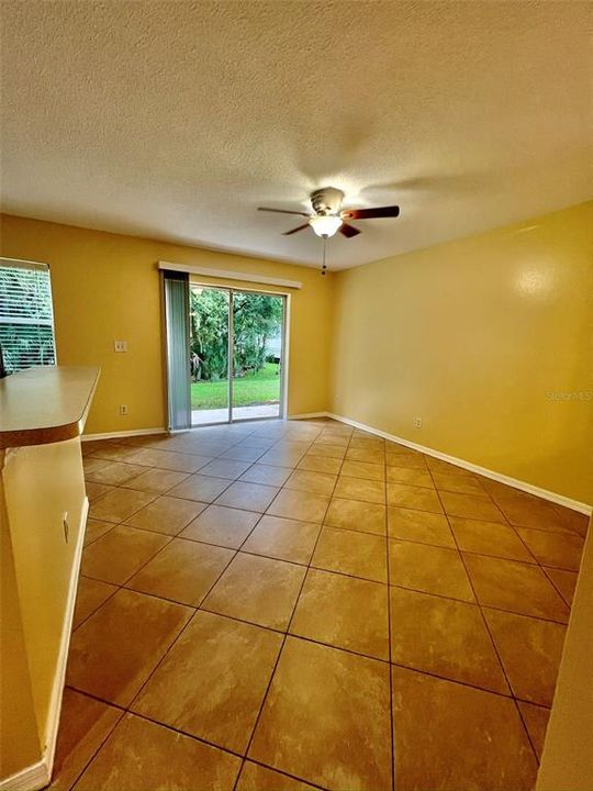 For Rent: $1,995 (3 beds, 2 baths, 1880 Square Feet)