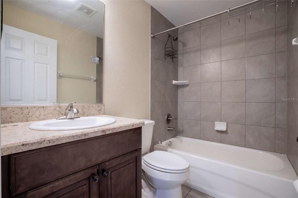 В аренду: $1,700 (3 спален, 2 ванн, 1344 Квадратных фут)