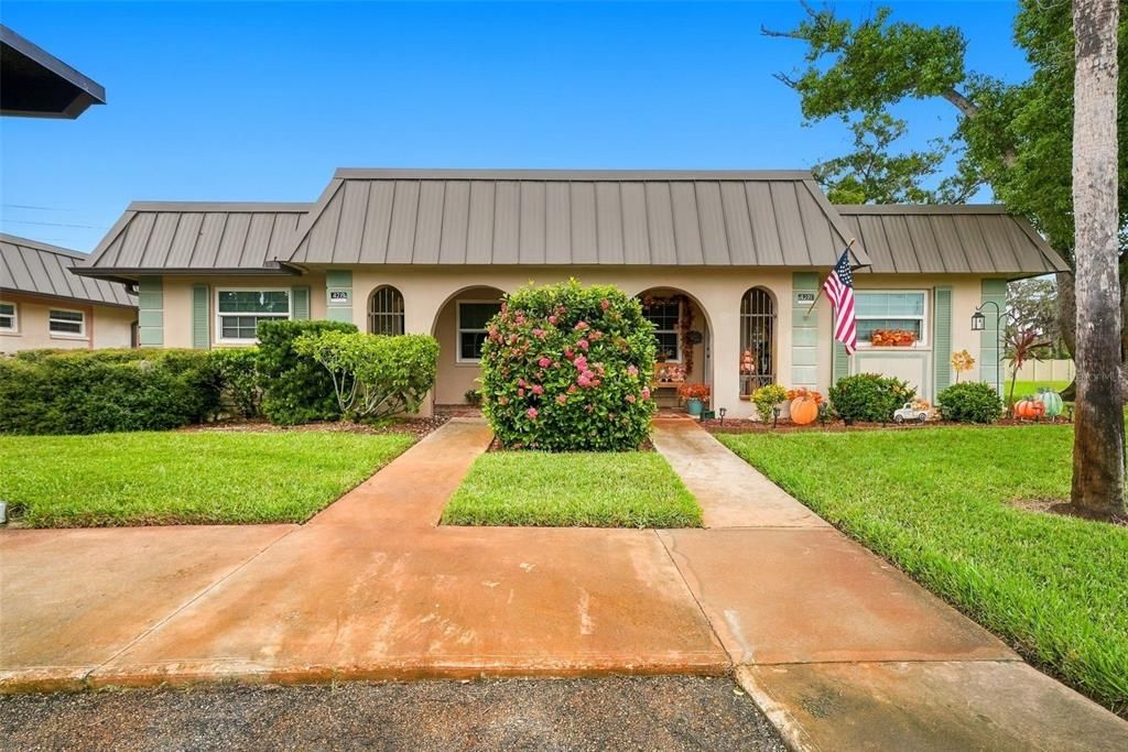 For Sale: $89,700 (2 beds, 2 baths, 1080 Square Feet)