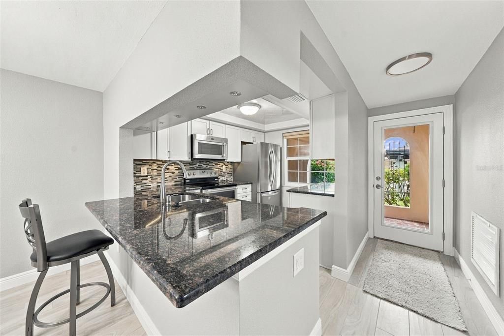 For Sale: $89,700 (2 beds, 2 baths, 1080 Square Feet)