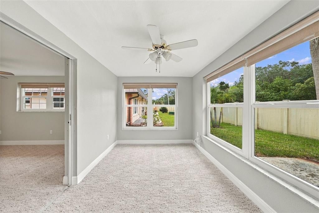 For Sale: $89,700 (2 beds, 2 baths, 1080 Square Feet)