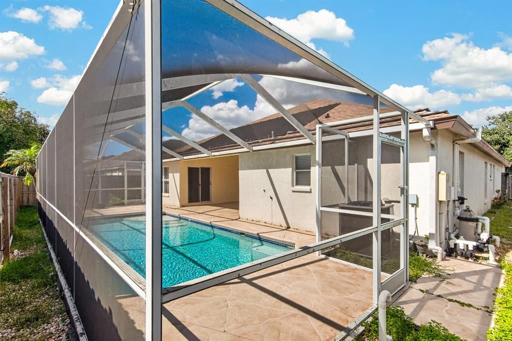 En Venta: $449,999 (4 camas, 3 baños, 2650 Pies cuadrados)