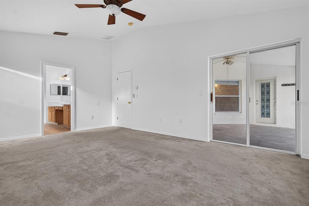 En Venta: $449,999 (4 camas, 3 baños, 2650 Pies cuadrados)
