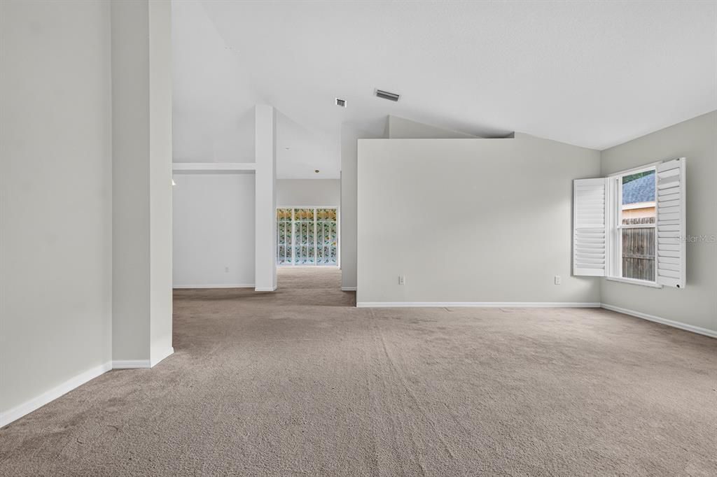 En Venta: $449,999 (4 camas, 3 baños, 2650 Pies cuadrados)