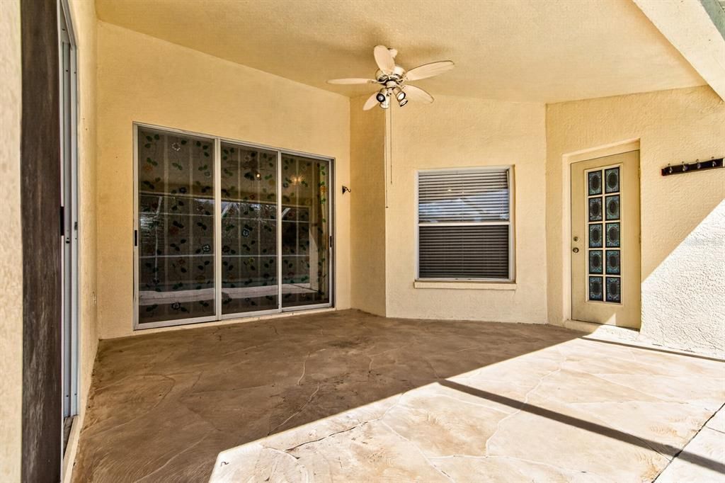 En Venta: $449,999 (4 camas, 3 baños, 2650 Pies cuadrados)
