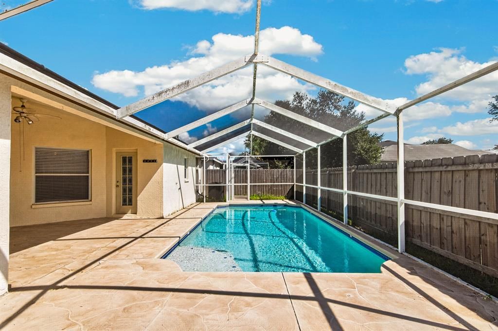En Venta: $449,999 (4 camas, 3 baños, 2650 Pies cuadrados)
