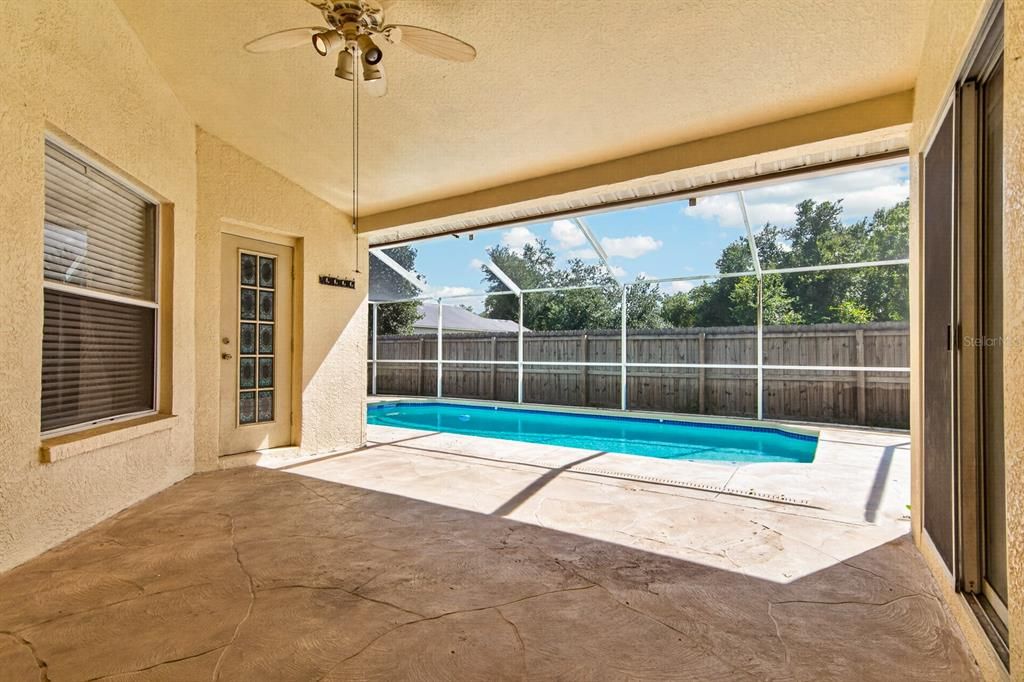 En Venta: $449,999 (4 camas, 3 baños, 2650 Pies cuadrados)