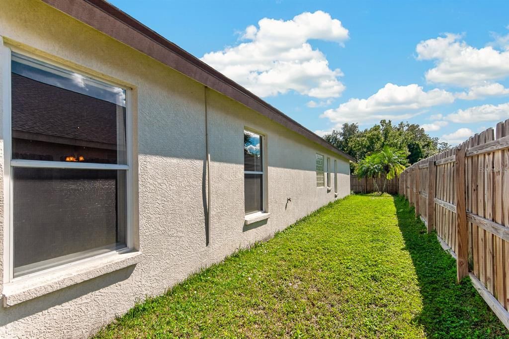 En Venta: $449,999 (4 camas, 3 baños, 2650 Pies cuadrados)