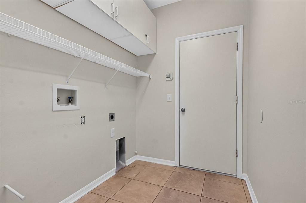 En Venta: $449,999 (4 camas, 3 baños, 2650 Pies cuadrados)