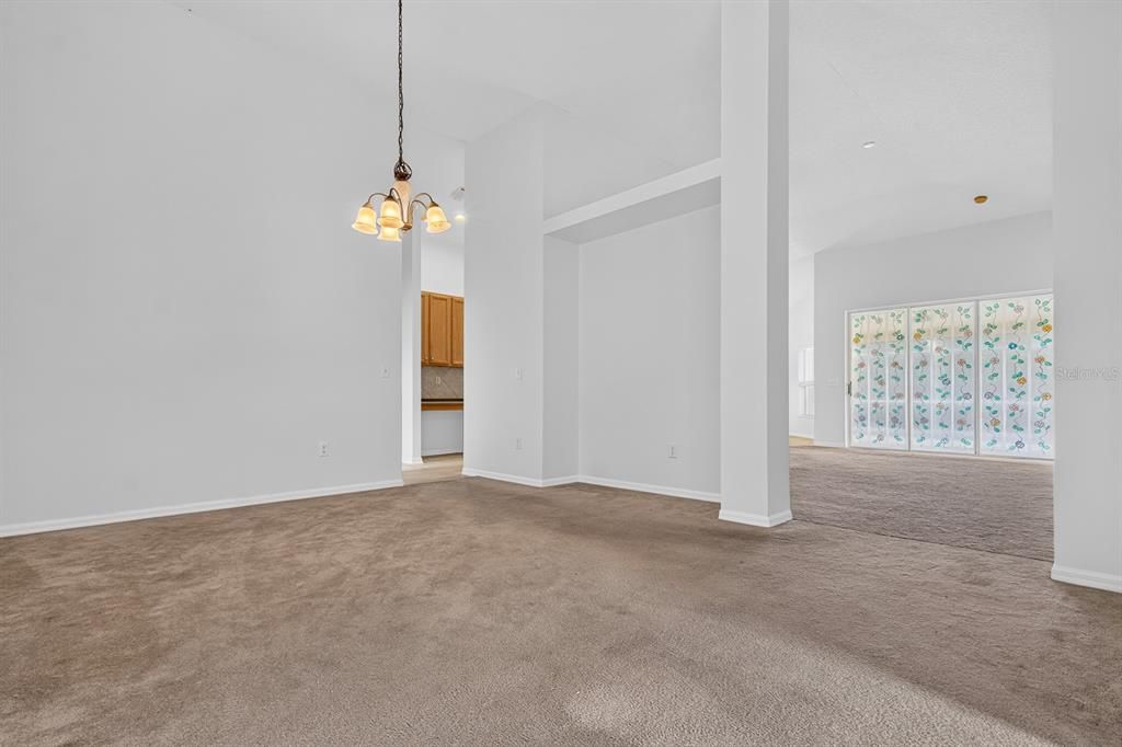 En Venta: $449,999 (4 camas, 3 baños, 2650 Pies cuadrados)