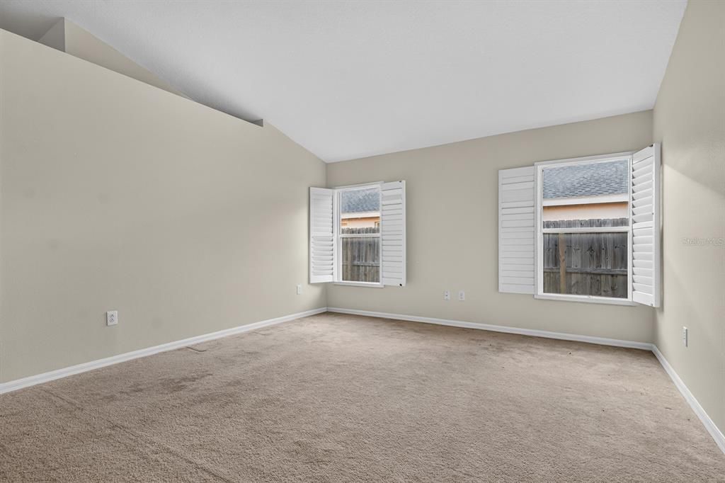 En Venta: $449,999 (4 camas, 3 baños, 2650 Pies cuadrados)