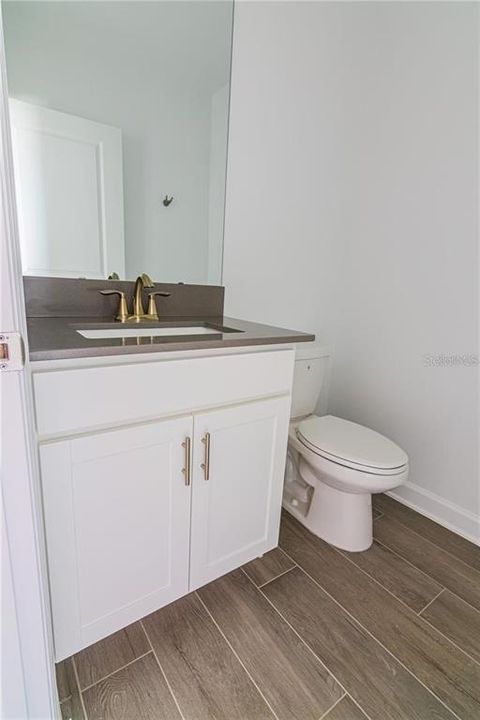 For Rent: $2,850 (4 beds, 2 baths, 1858 Square Feet)