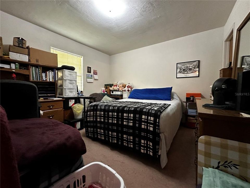 For Sale: $225,000 (3 beds, 2 baths, 1092 Square Feet)