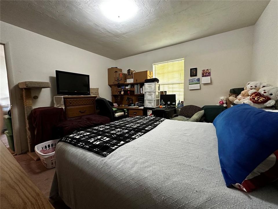 For Sale: $225,000 (3 beds, 2 baths, 1092 Square Feet)