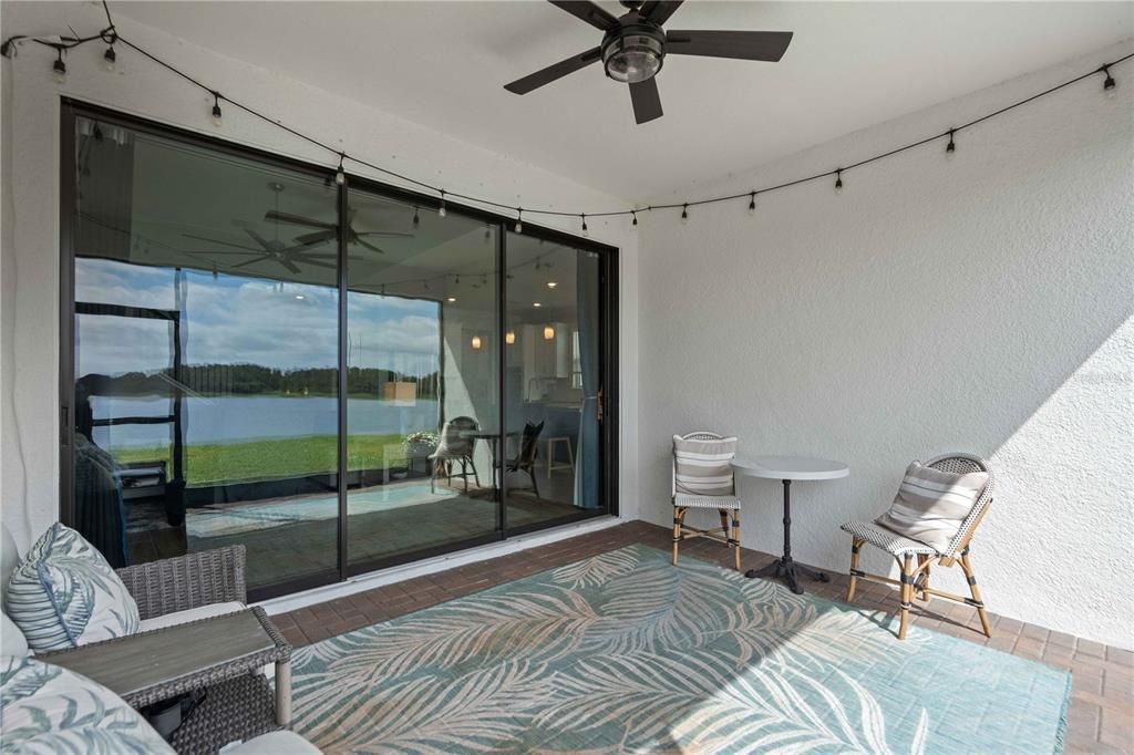 En Venta: $669,000 (5 camas, 4 baños, 3282 Pies cuadrados)