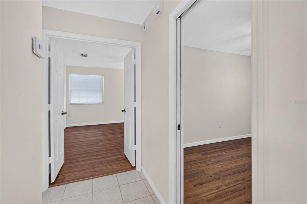For Sale: $199,975 (2 beds, 2 baths, 1327 Square Feet)