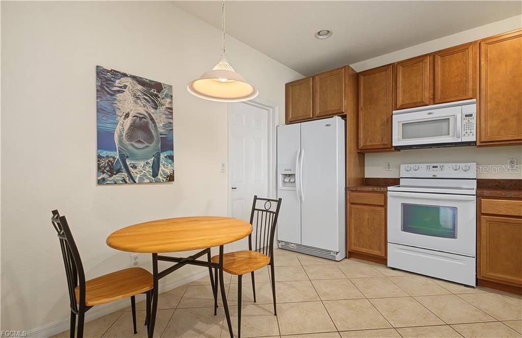 For Sale: $220,000 (3 beds, 2 baths, 1611 Square Feet)